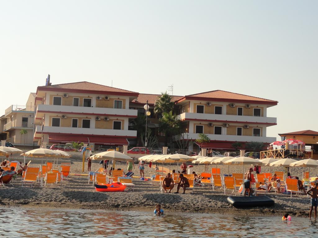 Hotel Miramare Cirò Marina Exteriör bild