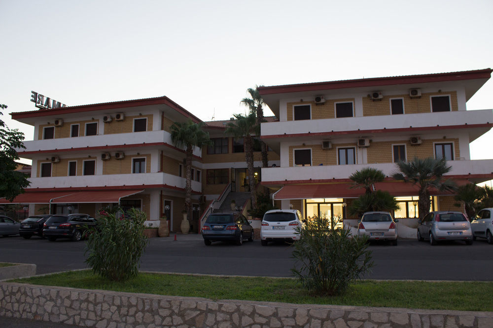 Hotel Miramare Cirò Marina Exteriör bild